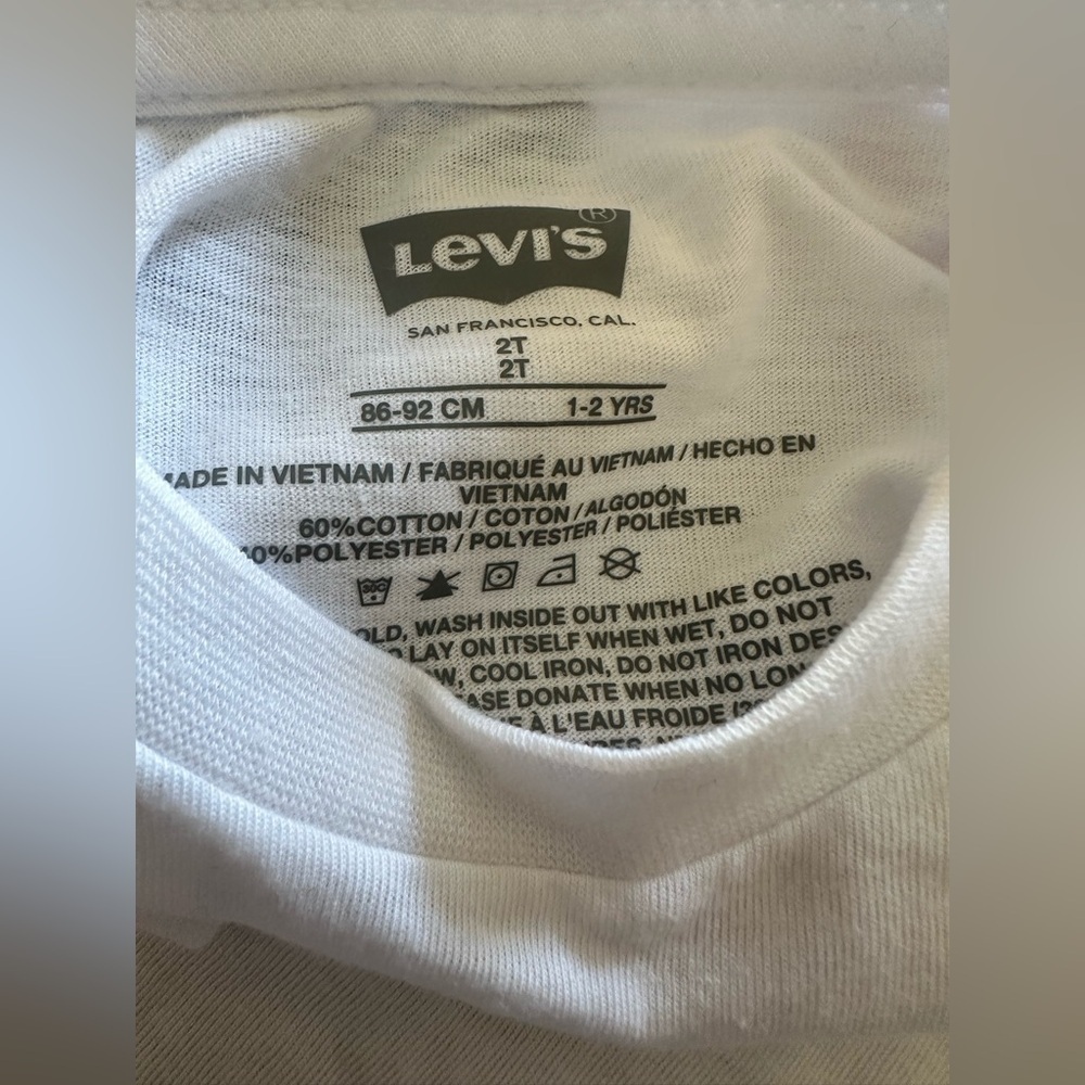 NWT Levi's Boys American Smiley Denim Short Set. Size 2t - Picture 3 of 8